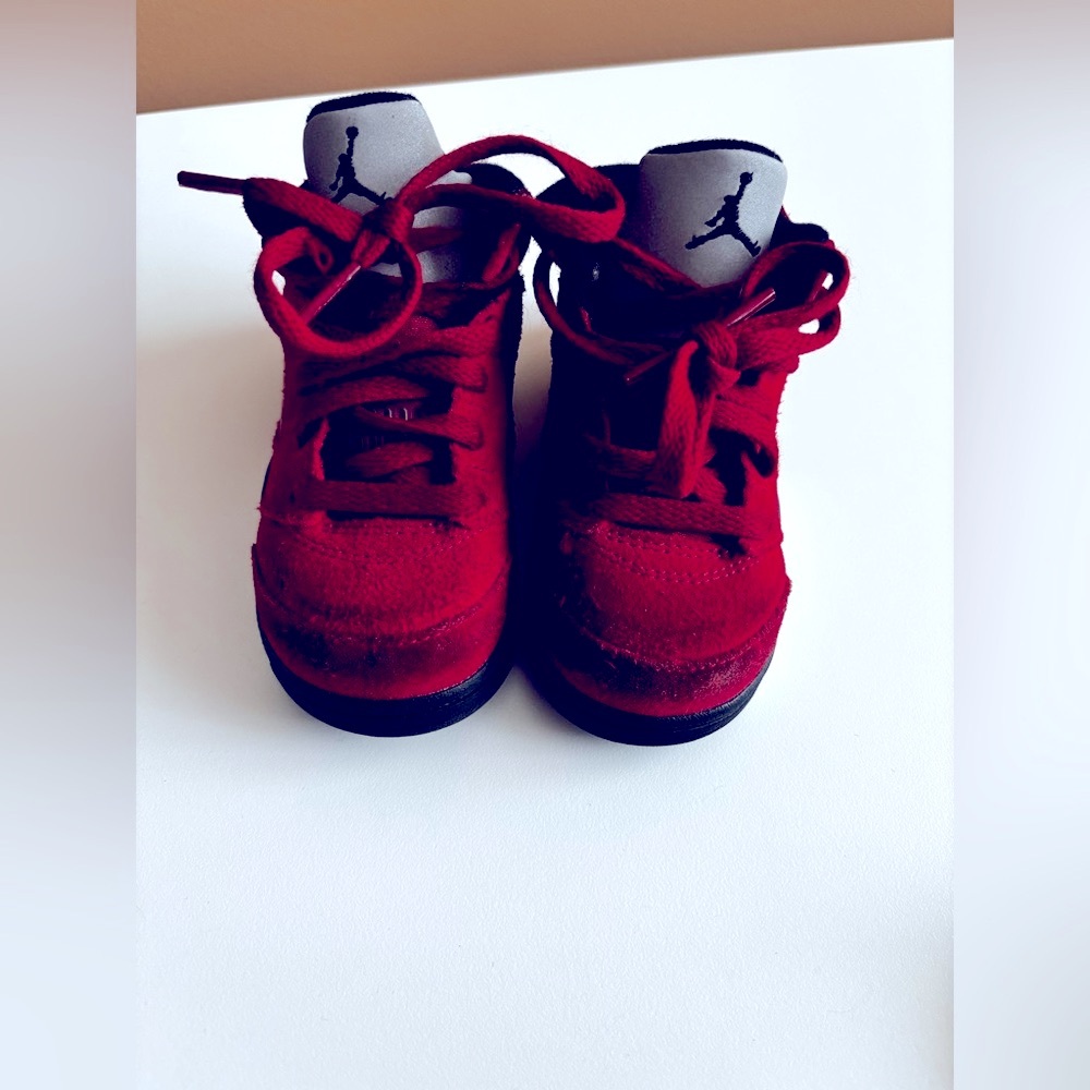 Jordan Kids Red and Black Sneakers